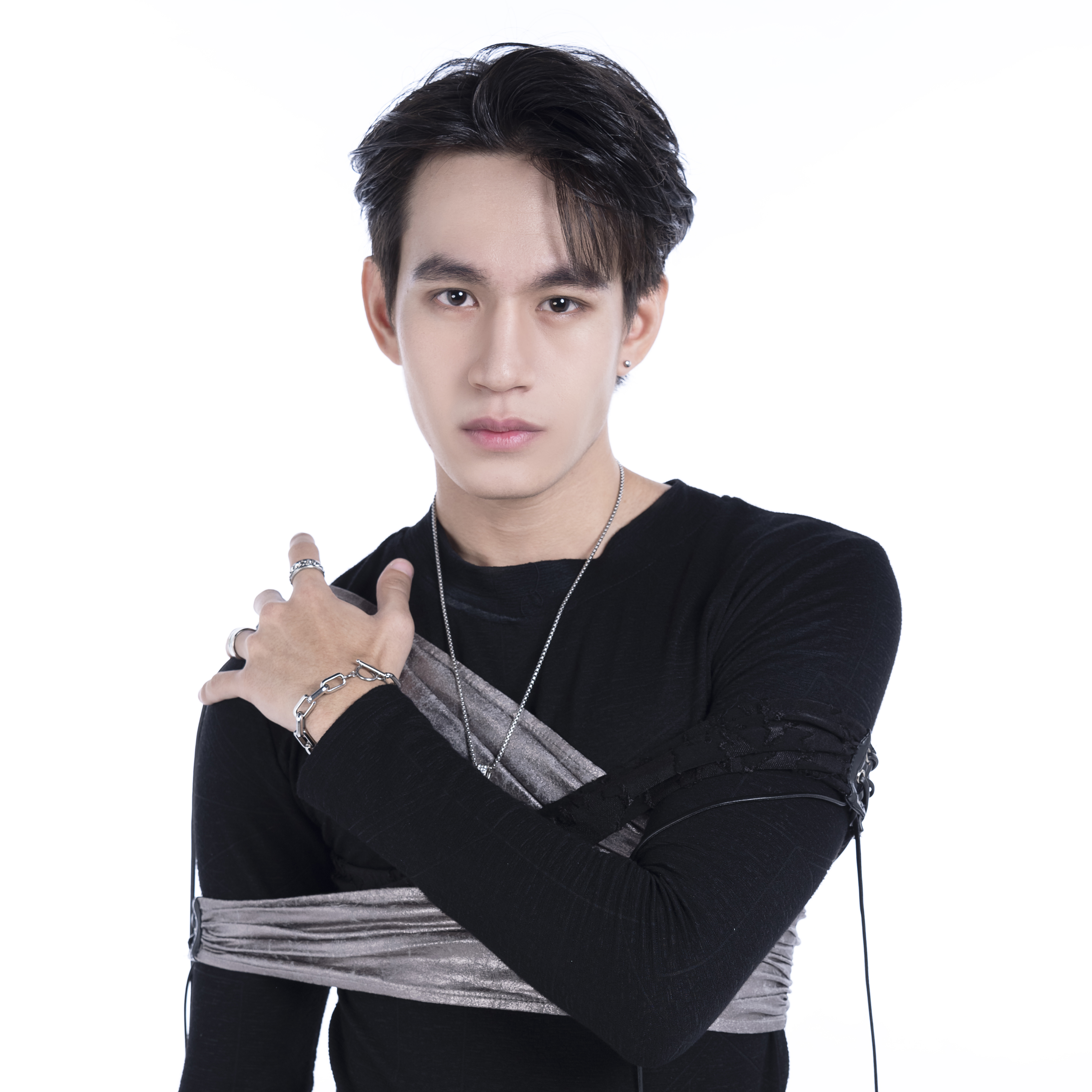 Nghệ sĩ 2