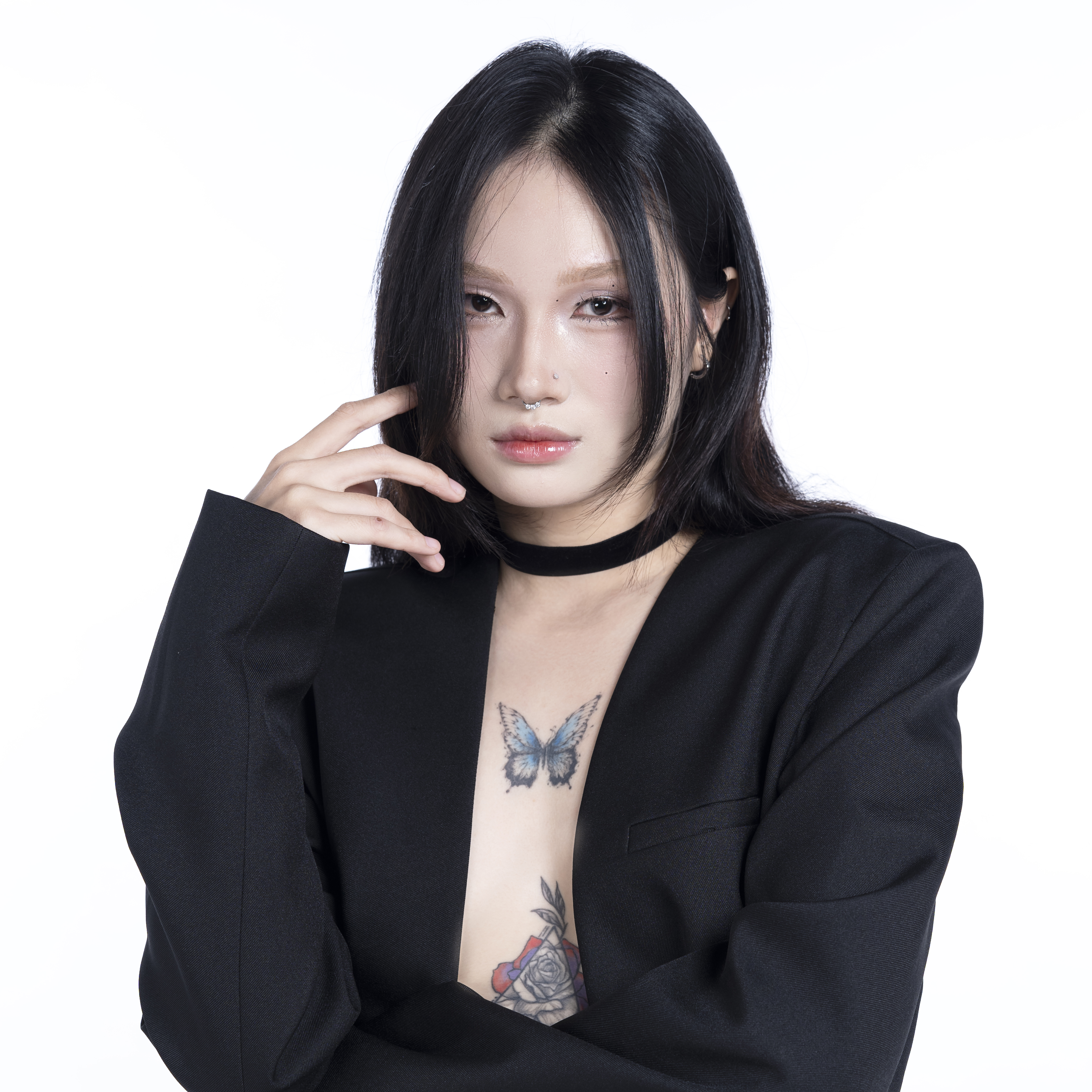 Nghệ sĩ 2